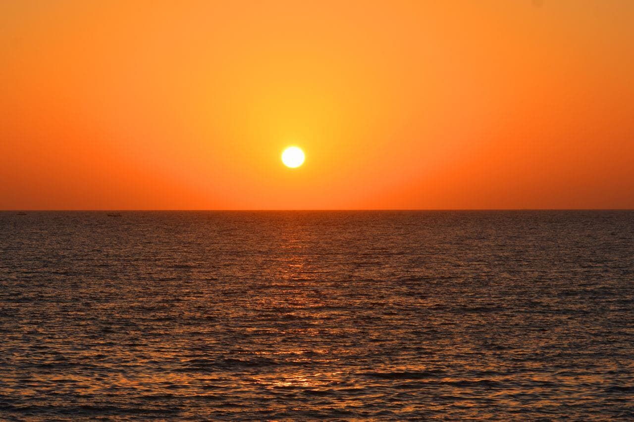 Maldives ocean sunset